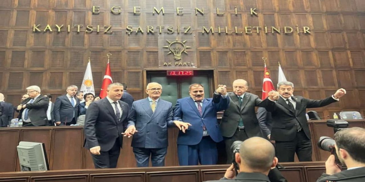 Alihan Babat, Cumhurbaşkanı Erdoğan'ın Katılımıyla AK Parti’ye Geçti