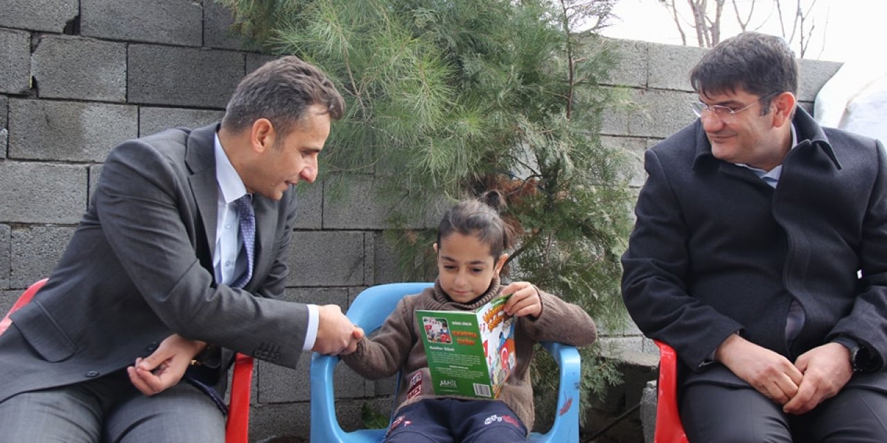 Cizre’de özel çocuklara evde özel eğitim