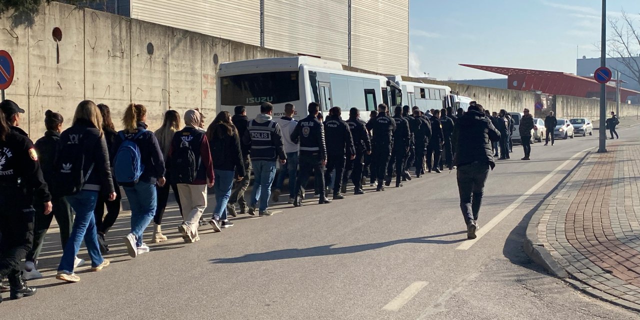 120 milyonluk Sahte bungalov  ilanı vurgununa 22 tutuklama