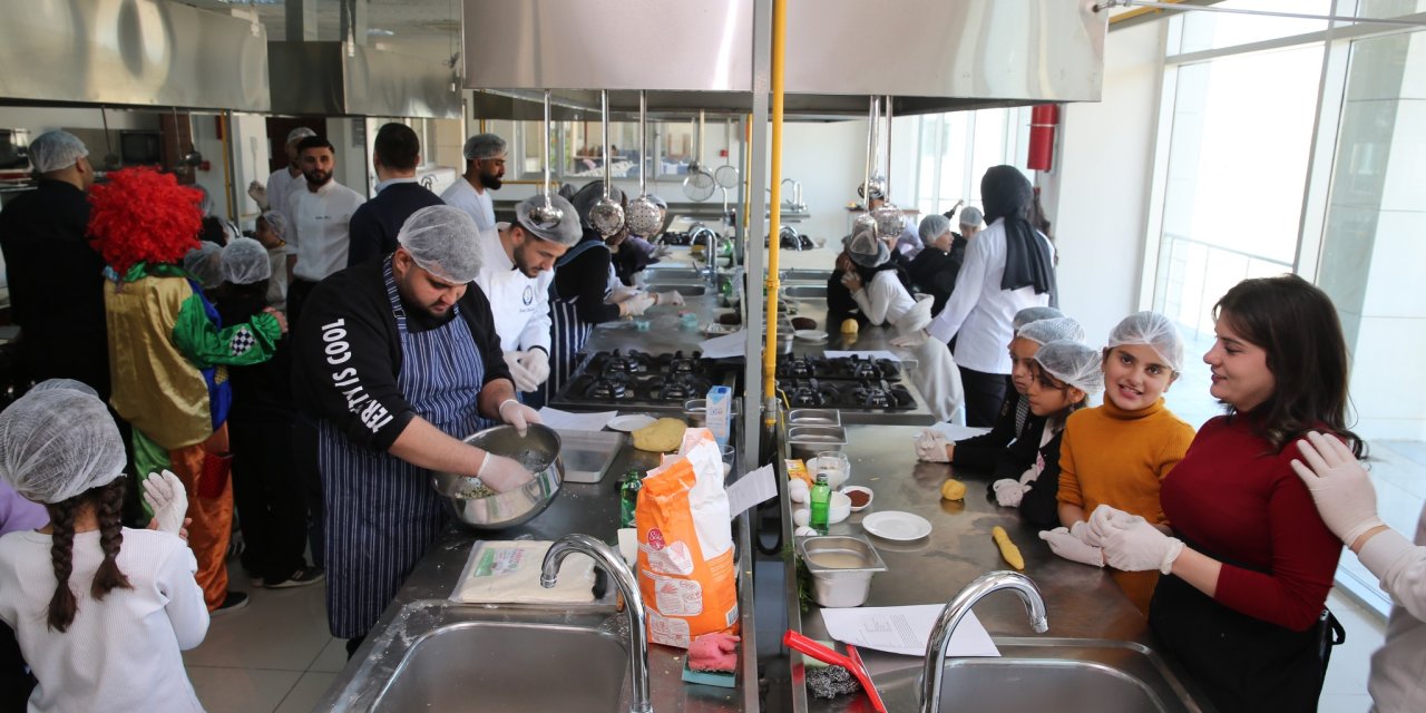Şırnak Üniversitesi’nde “Minik şefler mutfakta” etkinliği