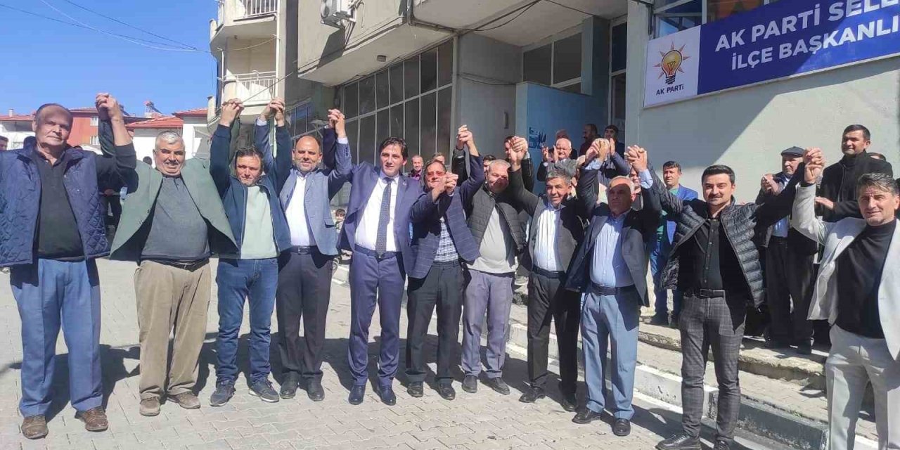 Yeniden Refah Partisinden istifa edip AK Parti’ye katıldılar