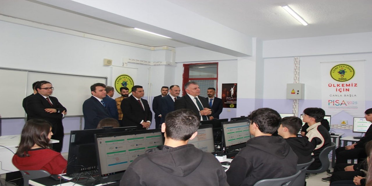 Milli Eğitim yetkililerinden Cizre’de PISA öğrencilerine ziyaret