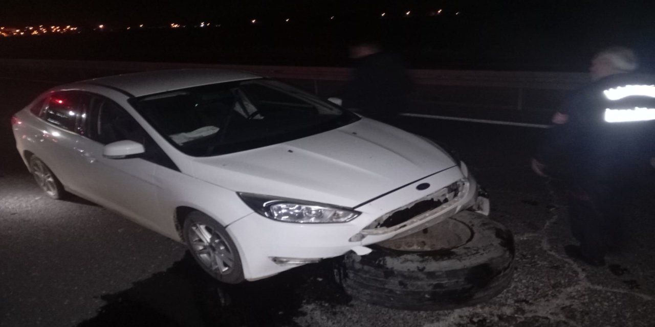 Nusaybin'de Seyir Halindeki Otomobile Tır Tekerleği Çarptı