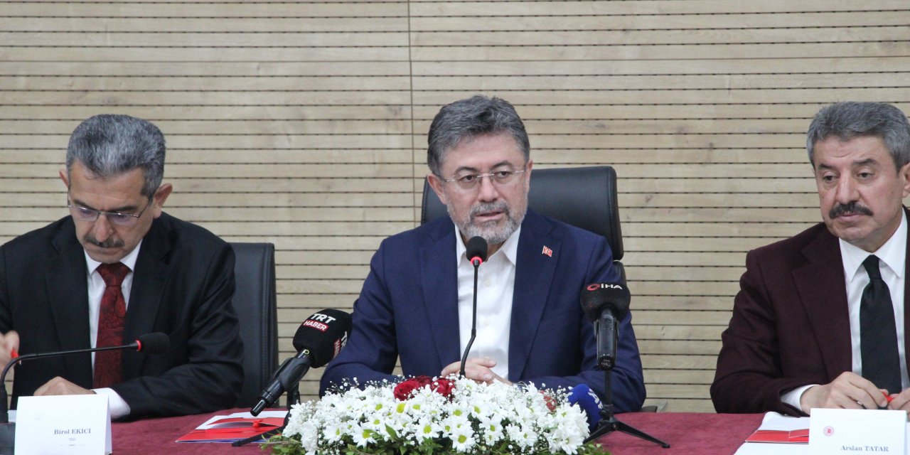 Bakan Yumaklı: "2025 yılı yatırım programında 10.3 milyar lira maliyetli 57 tane projemiz var"