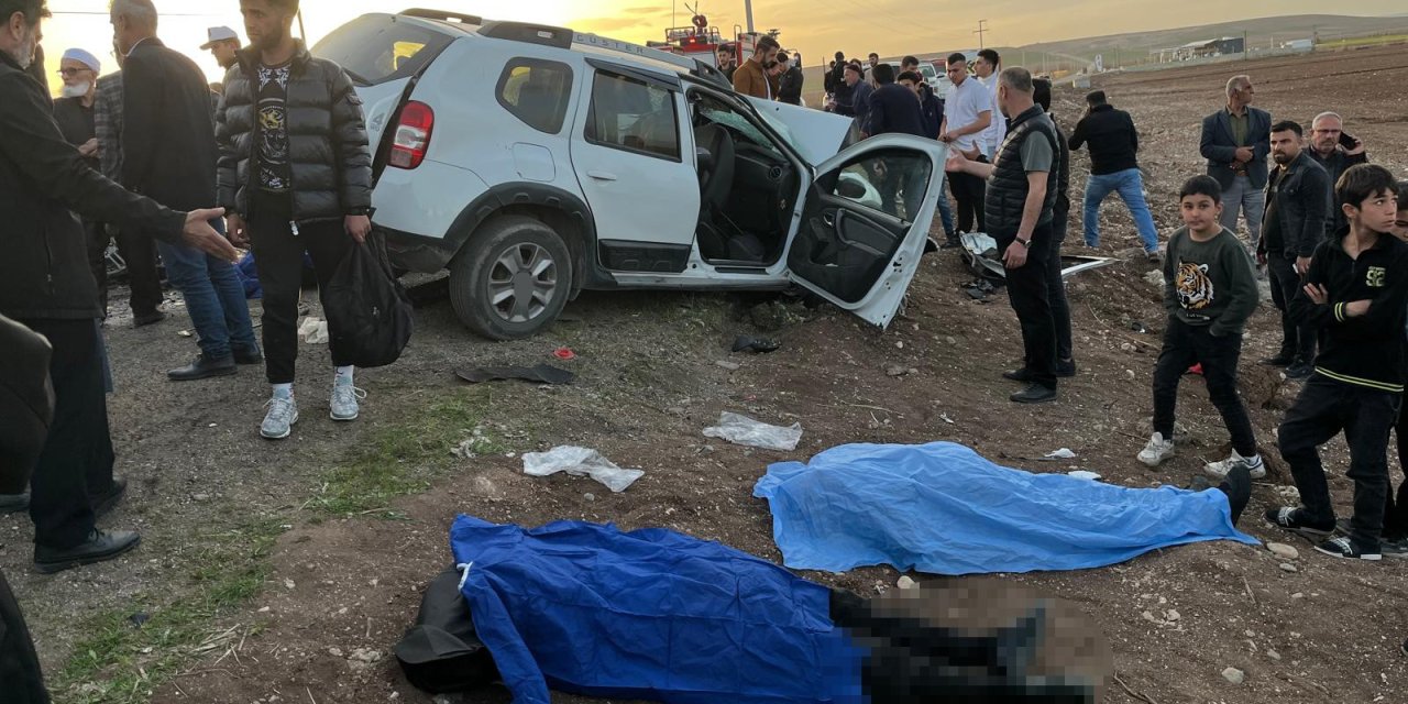 Diyarbakır'da taziye dönüşü feci kaza: 3 ölü, 4 yaralı