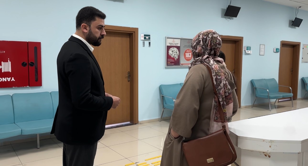 Yüksekova'da vatandaşlara ücretsiz danışmanlık hizmeti veriliyor