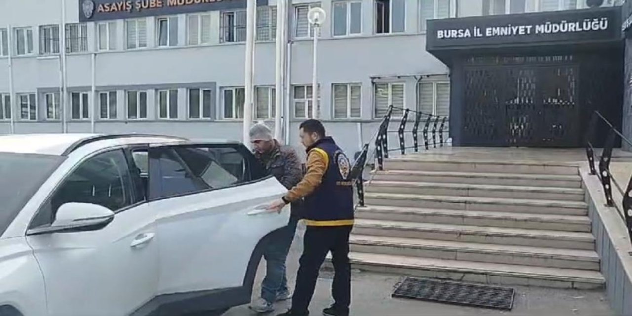 Çaldığı otomobille kaza yaptı