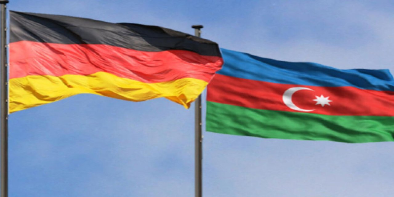 Bayrak krizinde Azerbaycan, Alman büyükelçiyi bakanlığa çağırdı