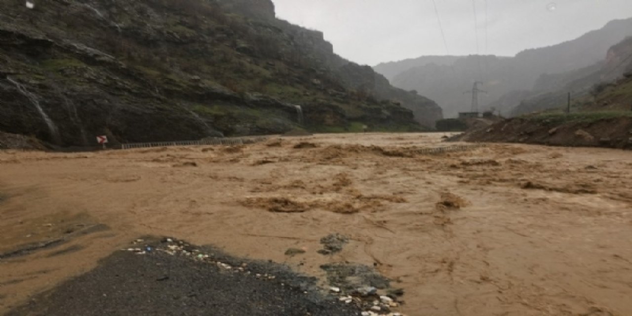 Hakkari-Şırnak Kara Yollarında Seyahat Eden Sürücüler Dikkat!