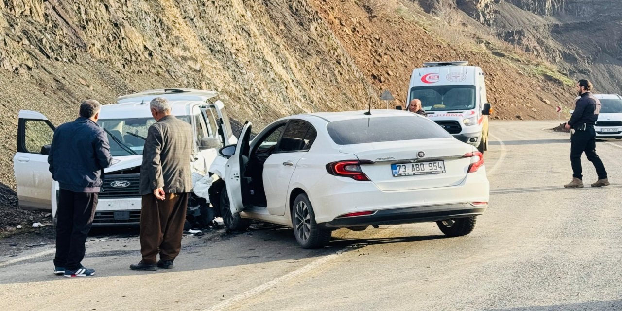 Şırnak’ta trafik kazası: 1’i çocuk 3 yaralı