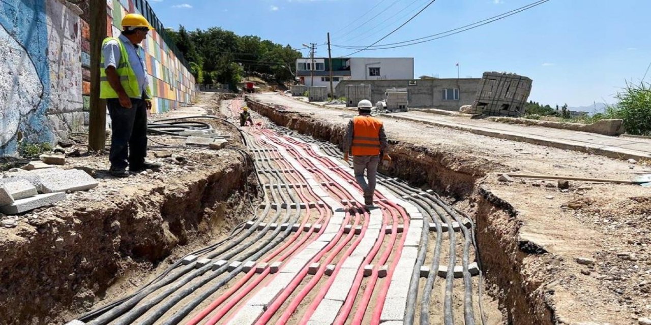 Şırnak’ta Elektrikte Kayıp-Kaçak Oranı Rekor Seviyede Düştü: Yüzde 29!