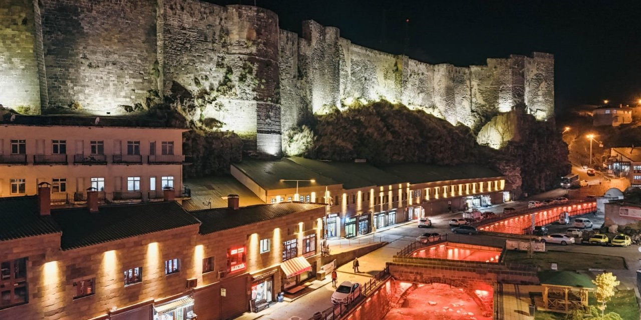 Bitlis’in tarihi dokusu yeniden canlanıyor