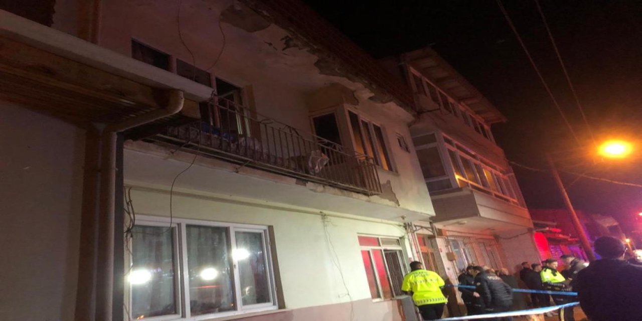 Evde çıkan yangında 3 aylık bebek ve 4 yaşındaki çocuk hayatını kaybetti