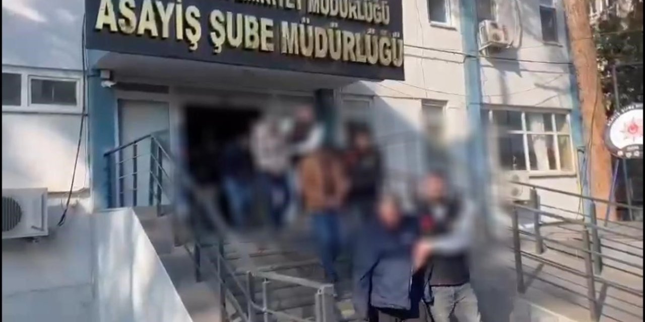 Sahte web sitesi üzerinden 229 milyon vurgun yapan şebekeye "karekod" operasyonu: 18 tutuklama