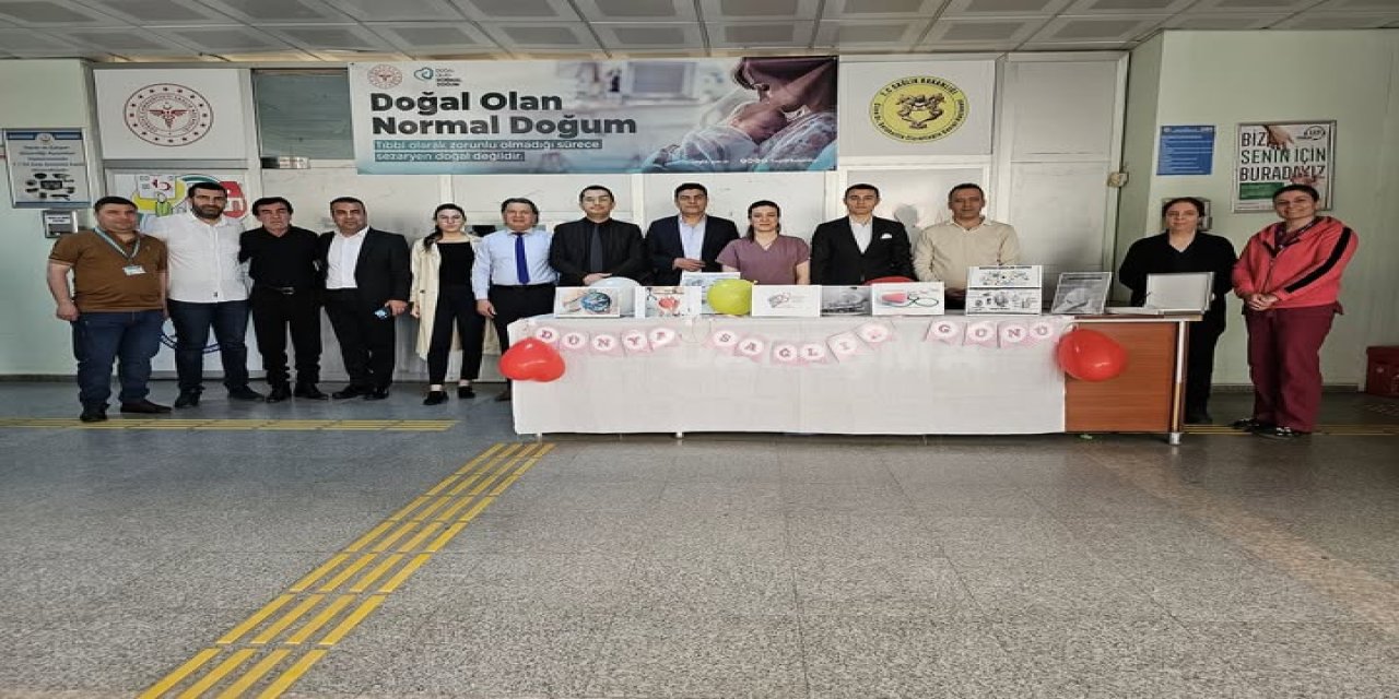 Cizre Devlet Hastanesinde Dünya Sağlık Günü kapsamında bilgilendirme standı kuruldu