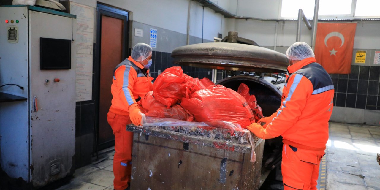 10 bin ton tıbbi atık bertaraf edildi