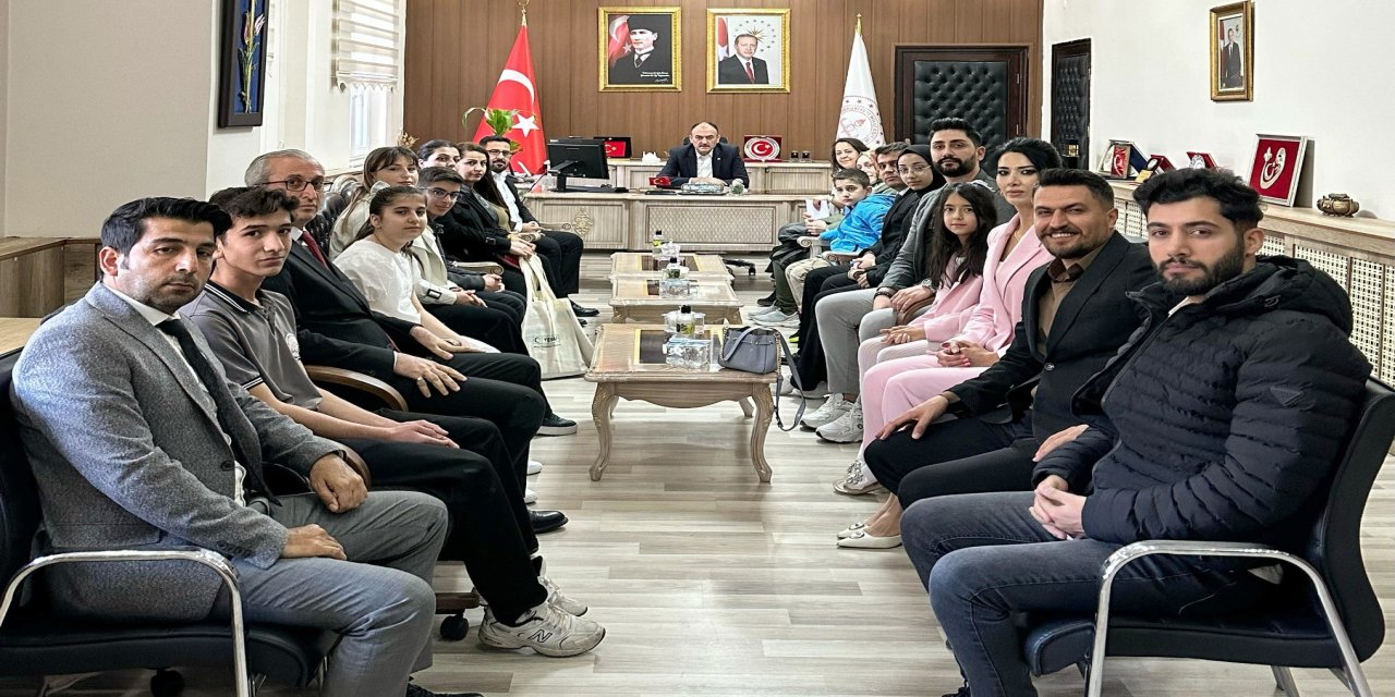 Sanatla Yeşeren Gelecek: Şırnaklı Öğrencilerden İlham Veren Başarı