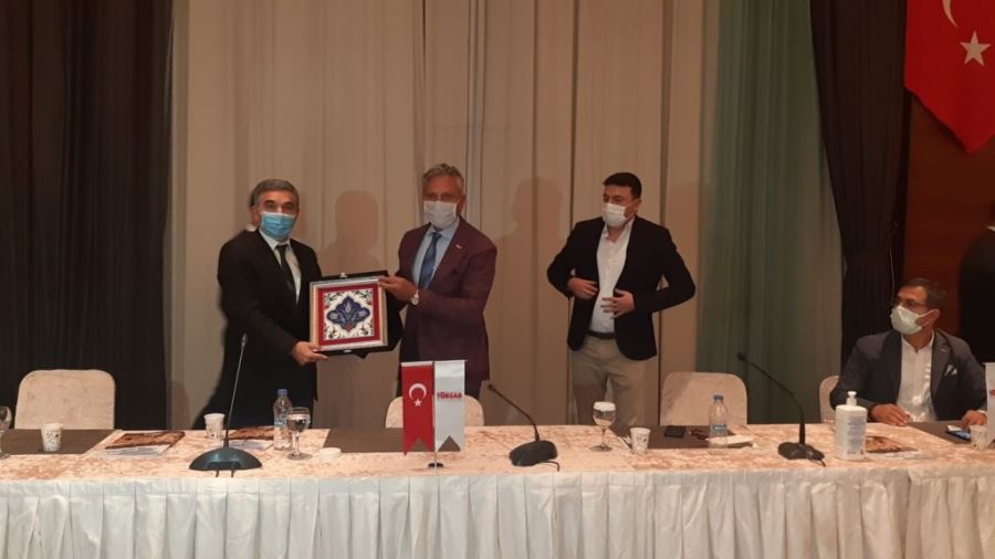 TÜRSAB BAŞKANI BAĞLIKAYA, MARDİN SEYAHAT ACENTALARI TEMSİLCİLERİYLE TOPLANTI GERÇEKLEŞTİRDİ