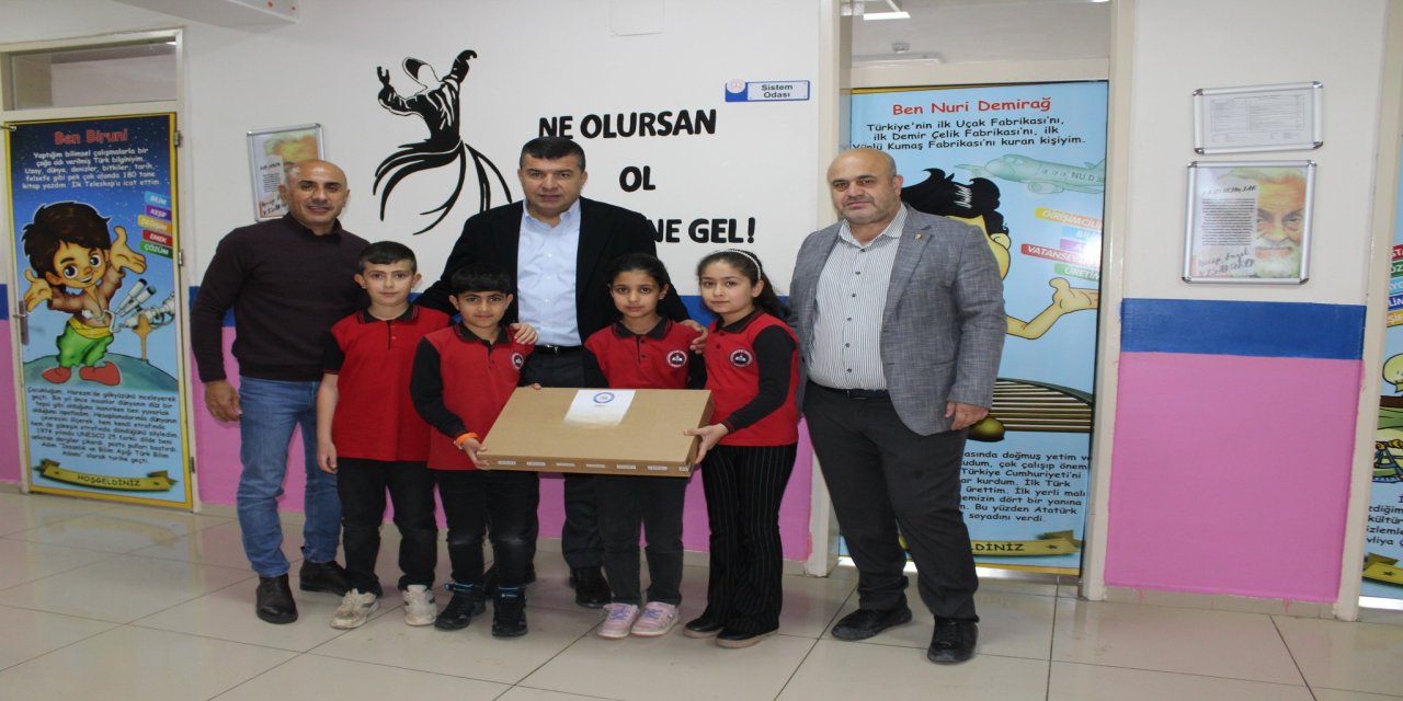Şırnak’ta 6 Ortaokula Dizüstü Bilgisayar Desteği!