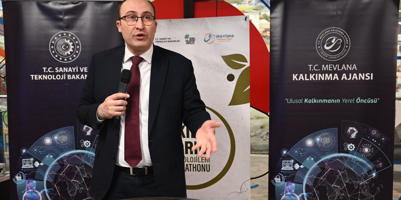 Akıllı tarım teknolojilerine yönelik projeler Hackathon'da yarıştı