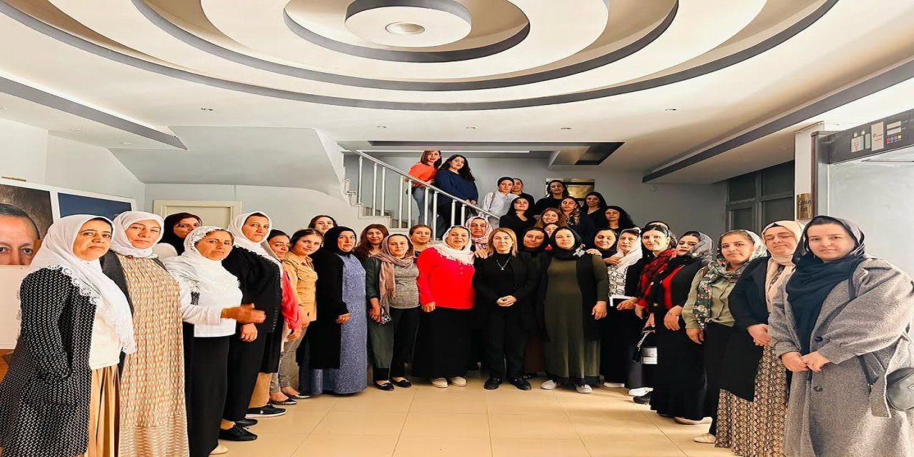 AK Parti Şırnak Kadın Kolları’ndan Güçlü Mesaj: Birlikte Daha Güçlü Yarınlara