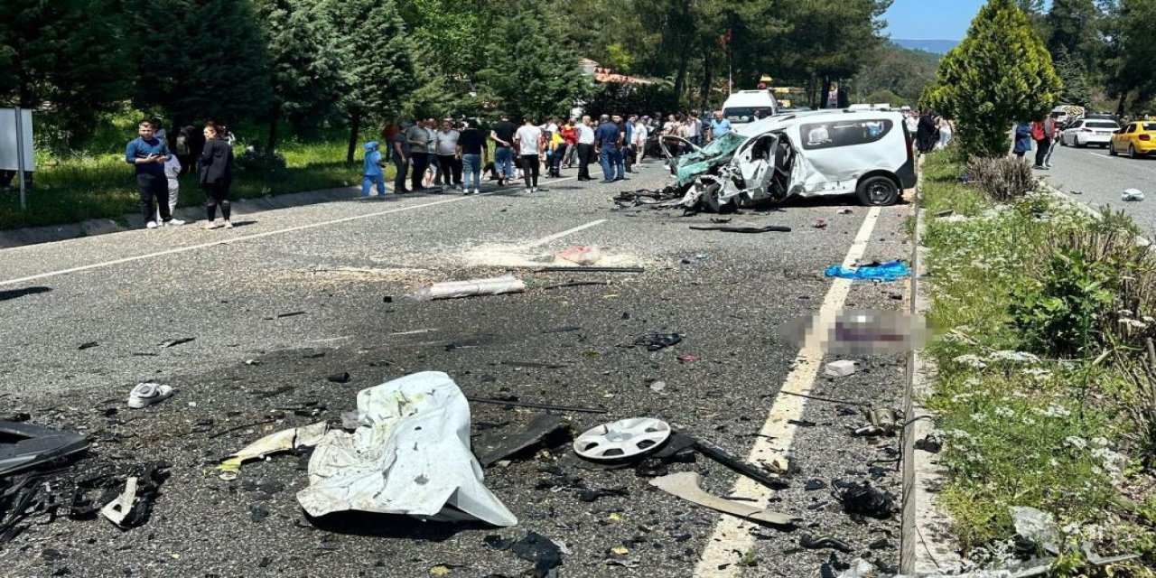 Marmaris'te karayolu savaş alanına döndü: 1 ölü, 4 yaralı
