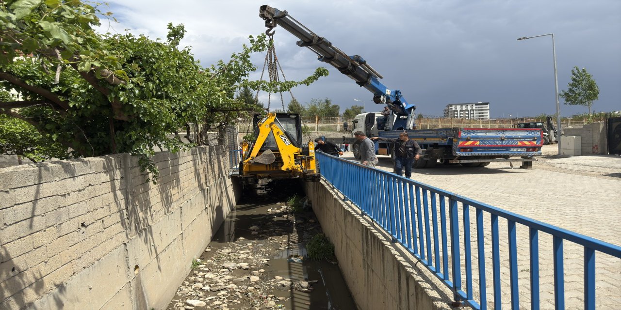 Kanal Temizliği İçin Silopi Belediyesi İnovatif Yöntem Kullandı!