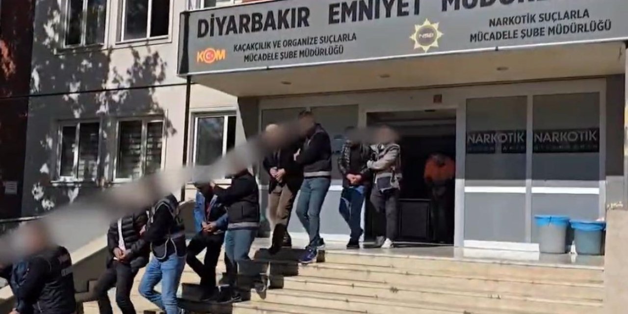 Diyarbakır merkezli uyuşturucu operasyonlarında 29 şüpheli tutuklandı