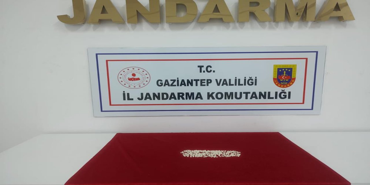 Gaziantep'te 632 adet uyuşturucu hap ele geçirildi: 3 şahıs tutuklandı