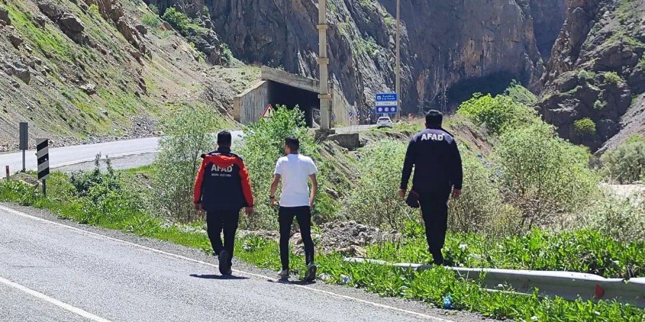 Hakkari'de 20 gündür kayıp kadını arama çalışmaları sürüyor