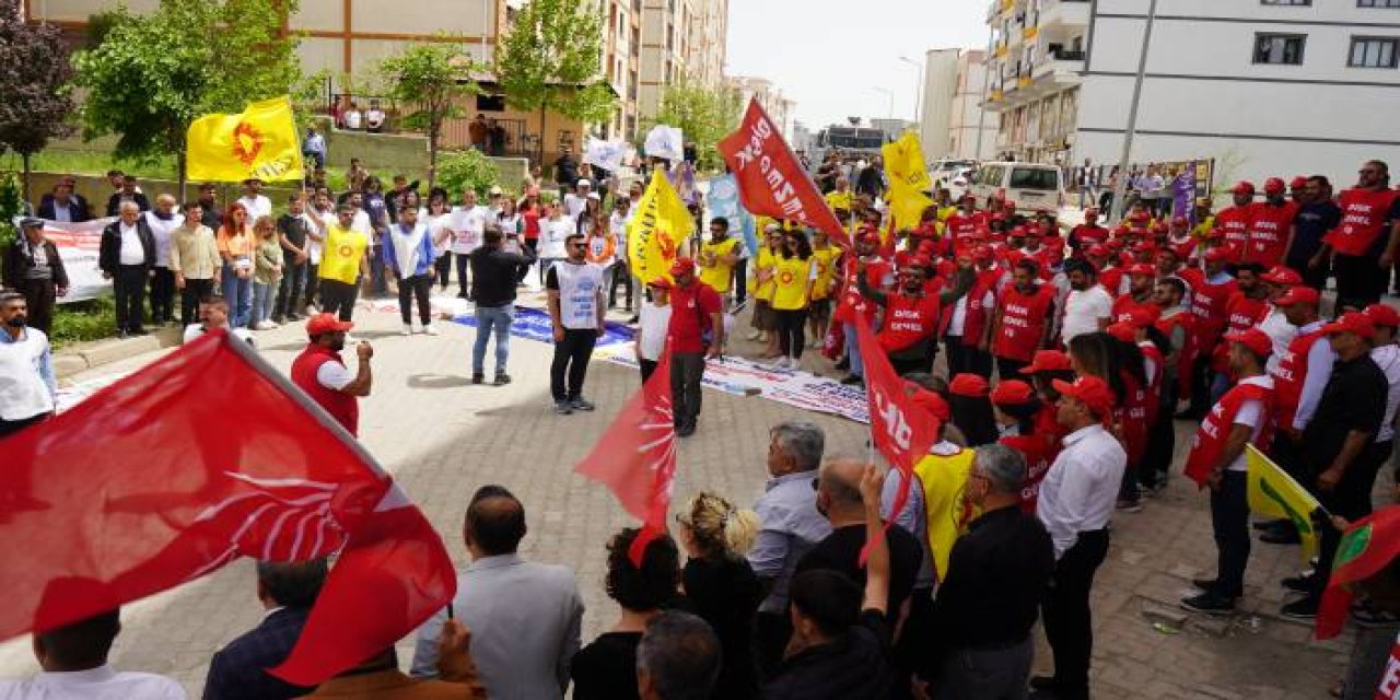 Şırnak’ta 1 Mayıs Coşkusu: Halaylarla Kutlama
