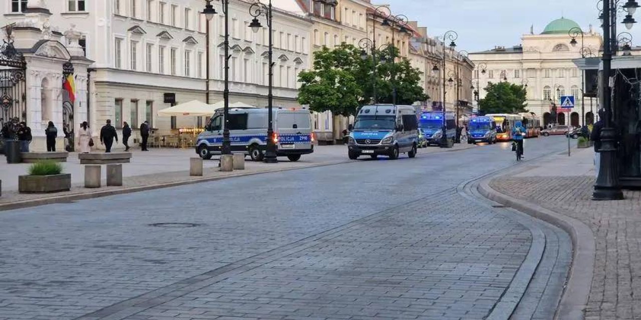 Varşova Üniversitesi'nde baltalı saldırı: 1 ölü, 1 yaralı