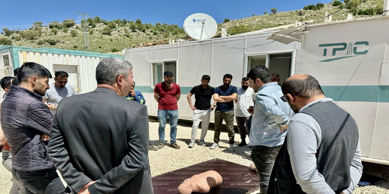 Şırnak İl Sağlık Müdürlüğü'nden TPIC Personeline İlk Yardım Eğitimi