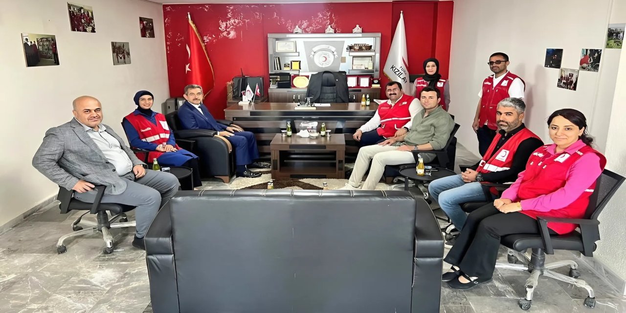 Vali Ekici, Kızılay'ın kurban bayramı hazırlıklarını inceledi