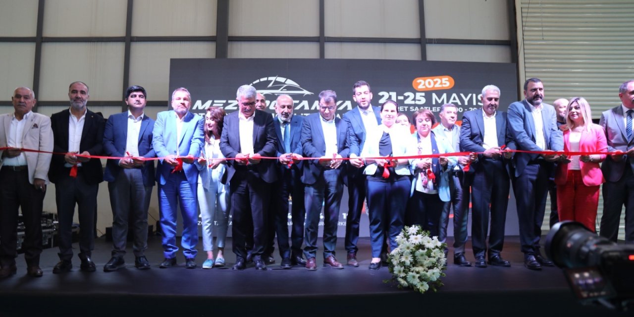 "Mezopotamya Otomobil ve Mobilite Fuarı" görkemli bir törenle kapılarını açtı