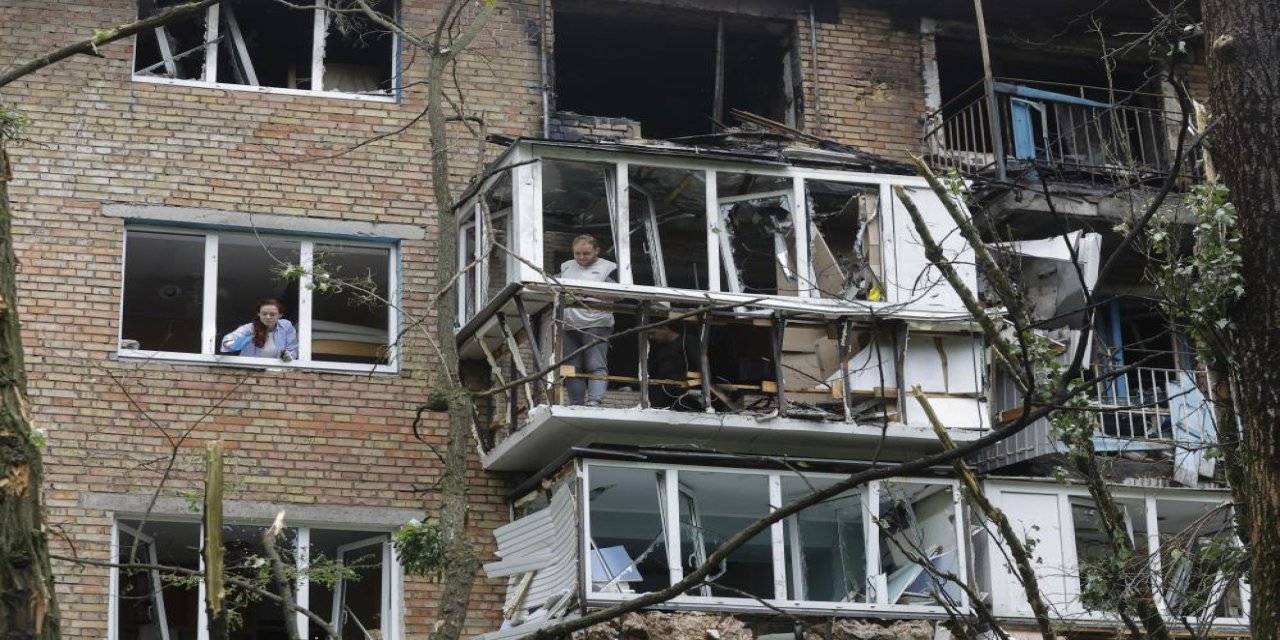 Rus ordusundan Kiev'e saldırı: 15 yaralı