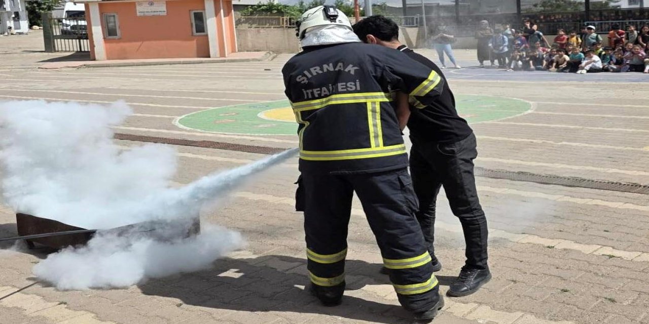 Şırnak’ta Öğrencilere Yangın Anında Doğru Müdahale Eğitimi