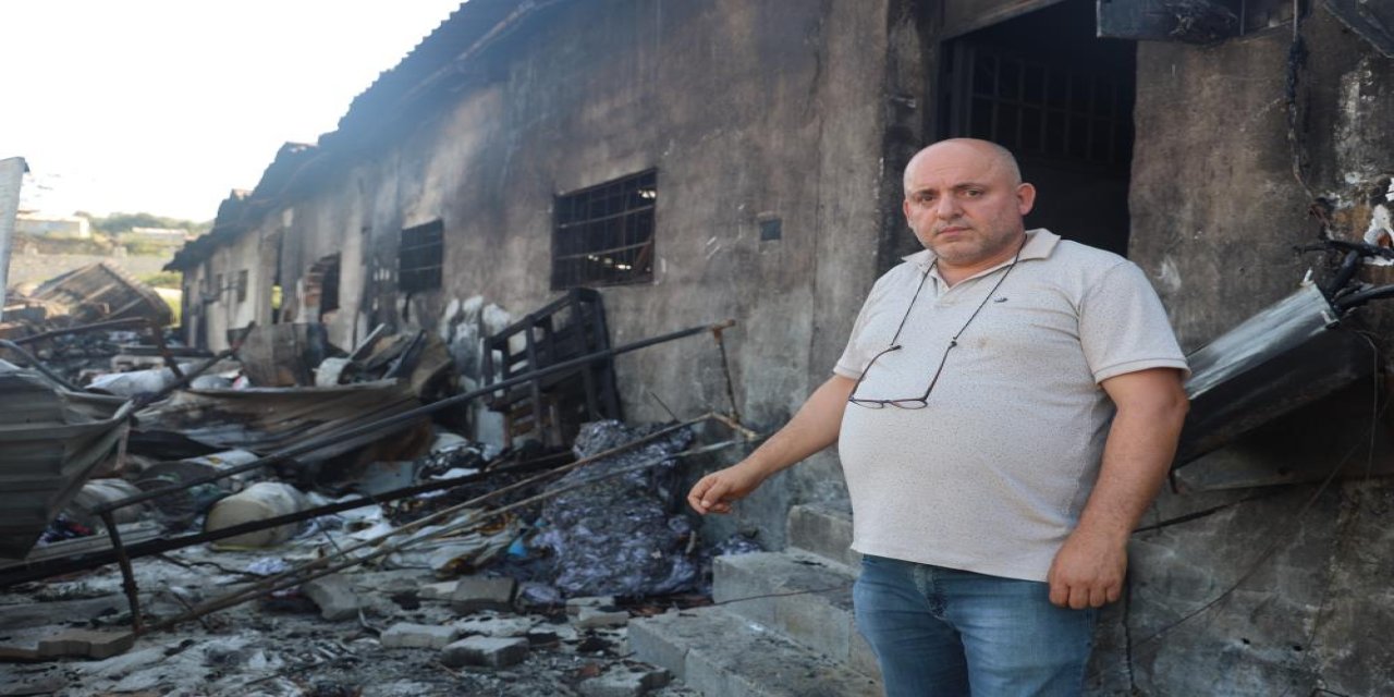 Depremden Kurtardı, Yangında Kaybetti: 10 Milyon TL’lik Tekstil Deposu Kül Oldu