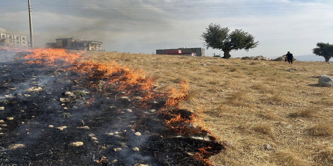 Şırnak Belediyesi'nden Anız Yangınlarına Karşı Uyarı: "Geleceğini Ateşe Atma!"