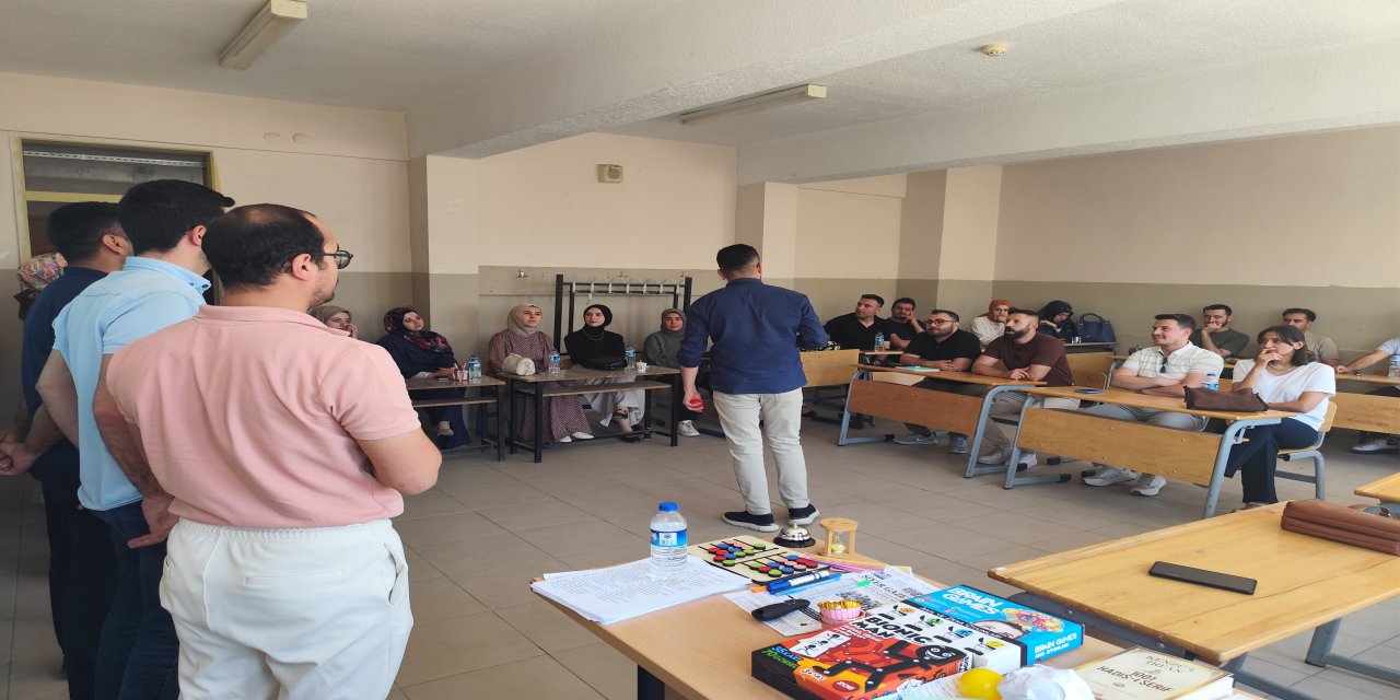 Din Kültürü Öğretmenleri Şırnak'ta Geleceğe Yönelik Eğitimle Buluştu