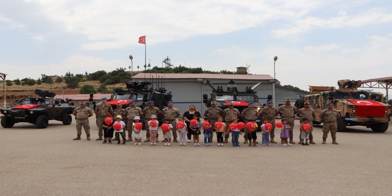 Minik Öğrencilerden Jandarma’ya Anlamlı Ziyaret