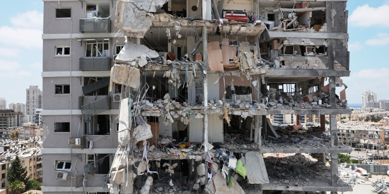 İran: İsrail saldırılarında can kaybı 224’e yükseldi