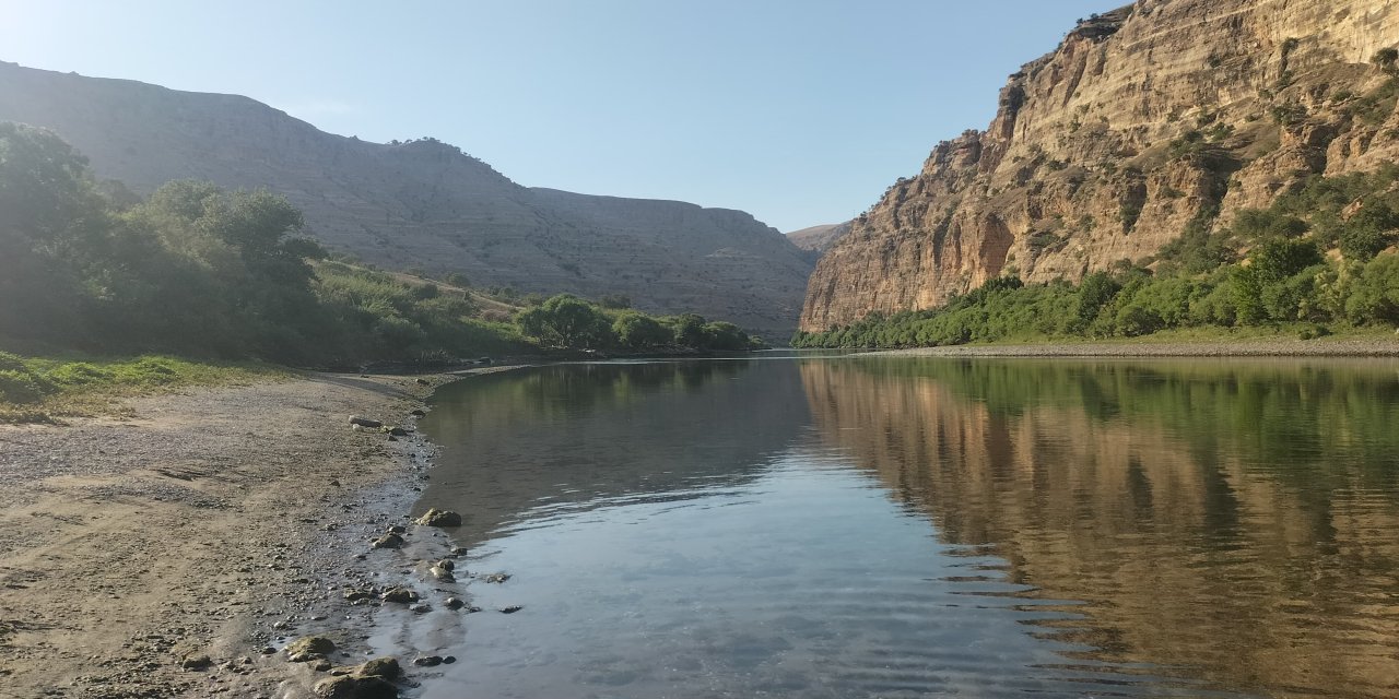 Şırnak’ın saklı cenneti Cehennem Deresi’nin yolu doğa tutkunlarına cehennemi yaşatıyor