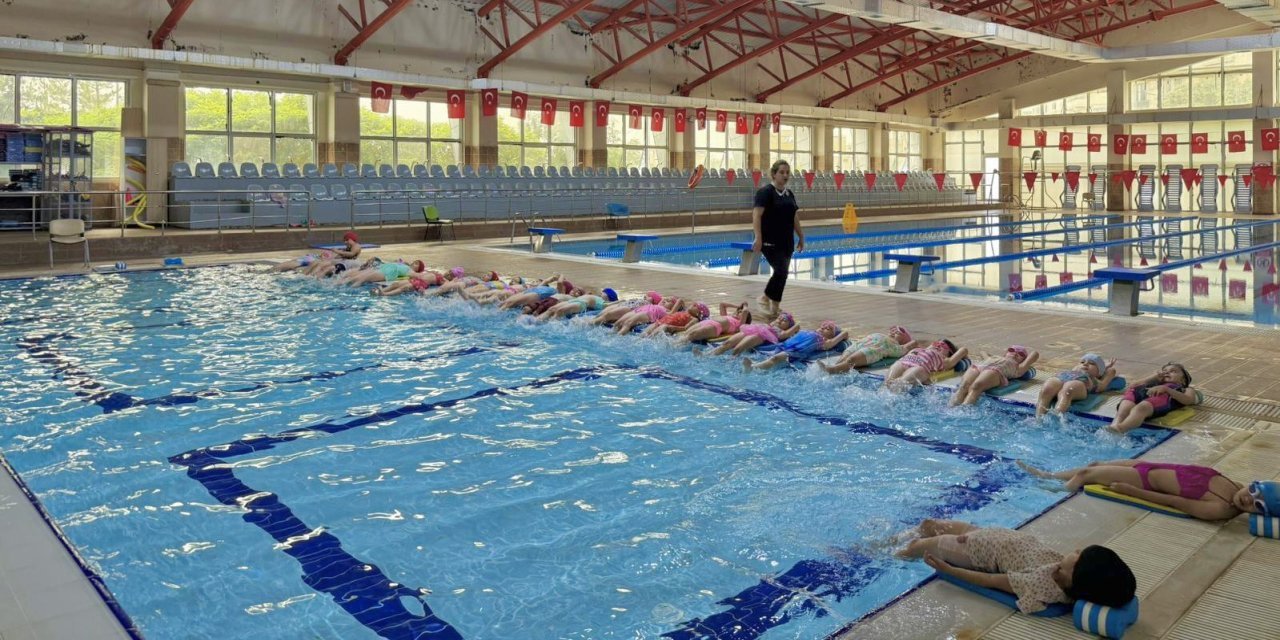 Şırnak'ta "Yüzme Bilmeyen Kalmasın" Projesi İkinci Etap Kayıtları Başladı!