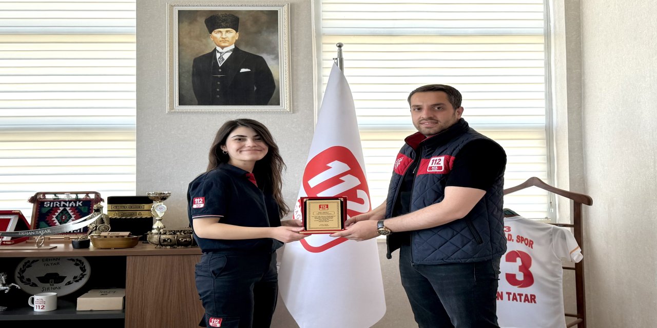Şırnak 112'de Duygusal Veda: Tayini Çıkan Personele Plaket Takdimi