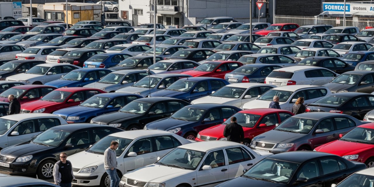 İkinci El Oto Satışında 6 Ay-6 Bin Kilometre Kuralı ve İlan Kısıtlaması Uzatıldı