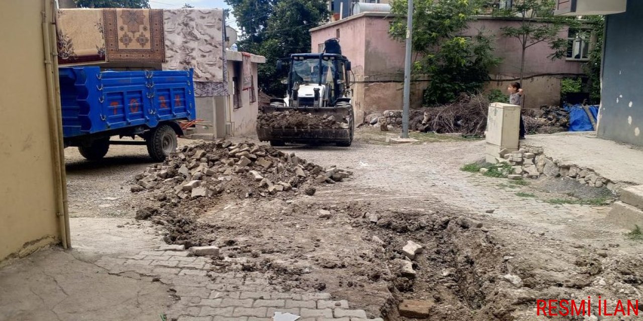 Şırnak Belediyesi’nden Kent Genelinde Yoğun Parke Taşı Çalışması