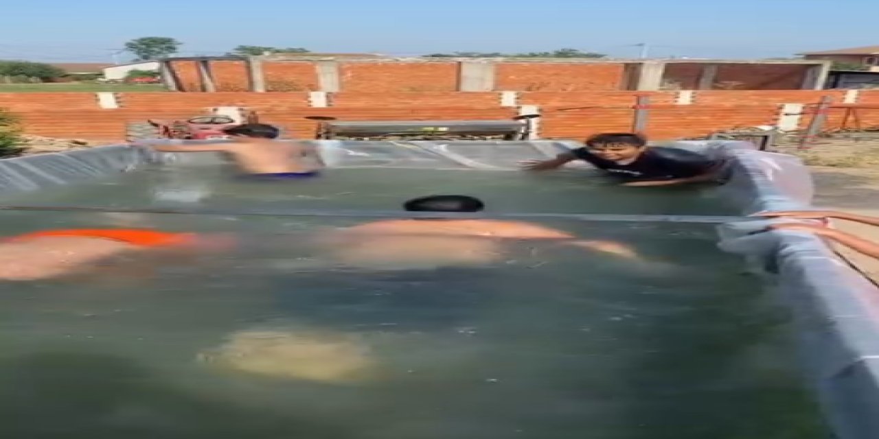 40 derece sıcakta kamyon kasasında serinlediler