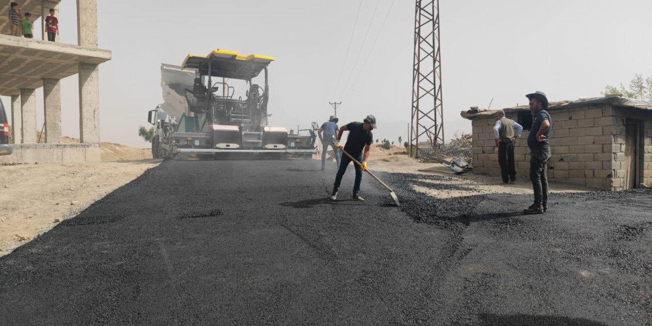 Şırnak Belediyesi'nden Bılmat Yolu'na Sıcak Asfalt Hamlesi