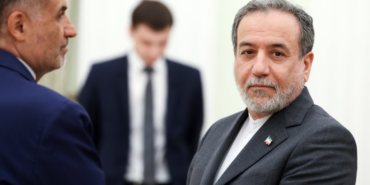 İran: "Uranyum zenginleştirme faaliyetlerimizi sahip olduğumuz haklar doğrultusunda yürütüyoruz"